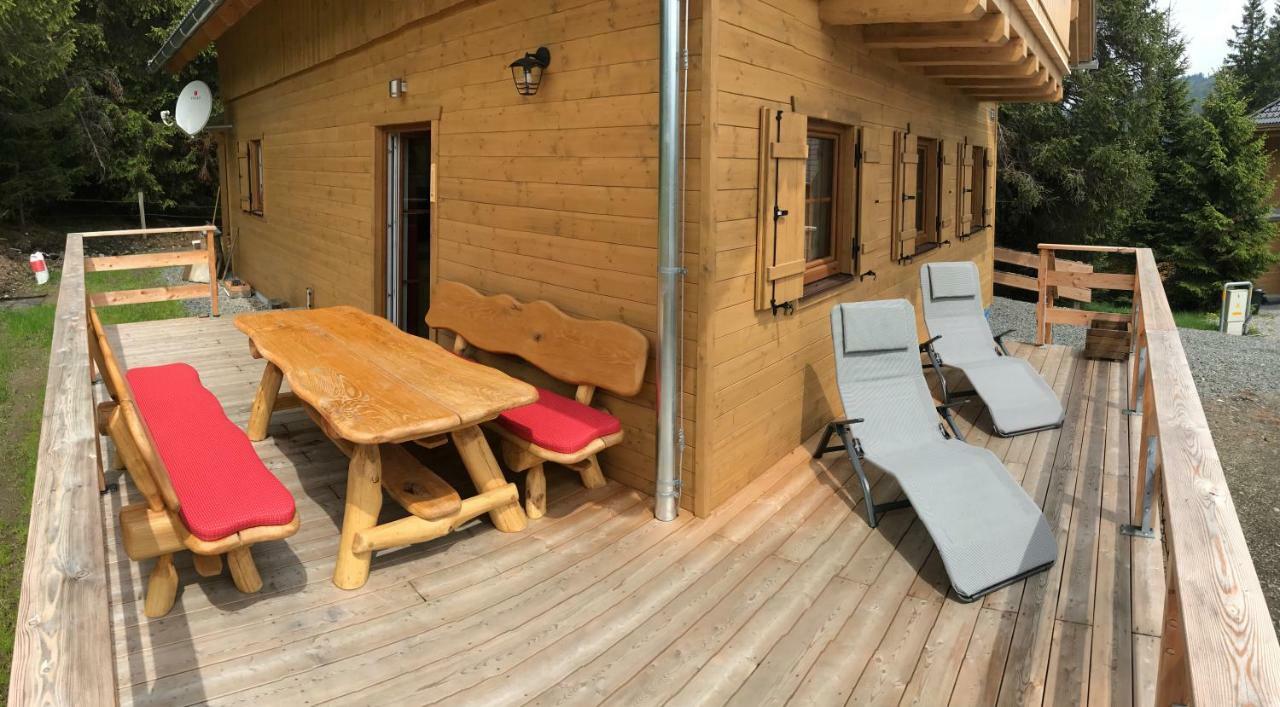 Almhaus & Almchalet Flattnitz Екстер'єр фото